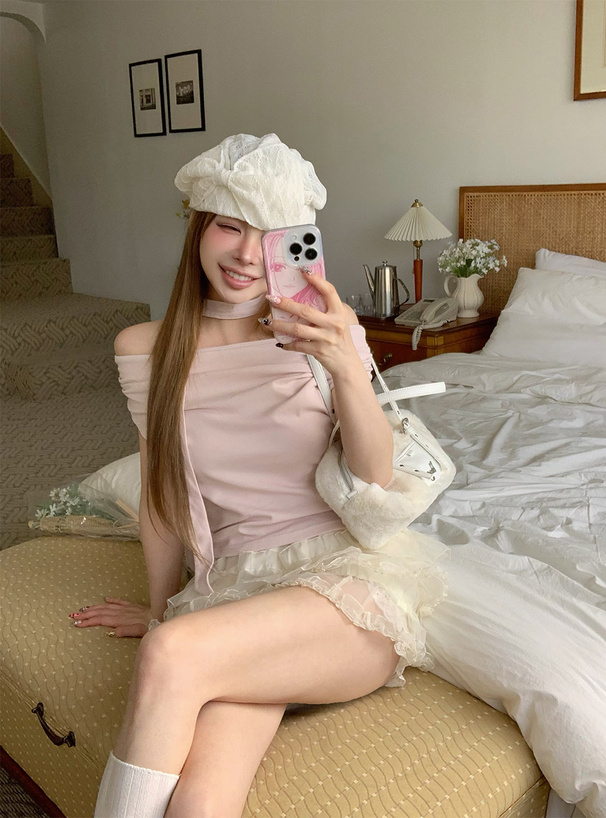 タイ付きオフショルダードレープトップス