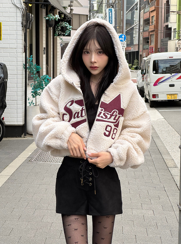 新品タグ付きRILYボアパーカー 新品タグ付きRILYボアパーカー