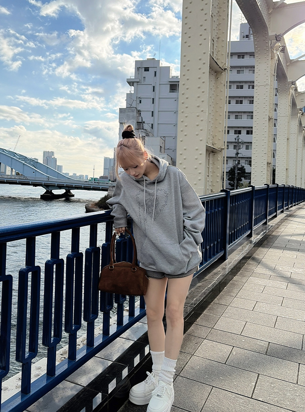 ロゴプリントスウェットパーカー