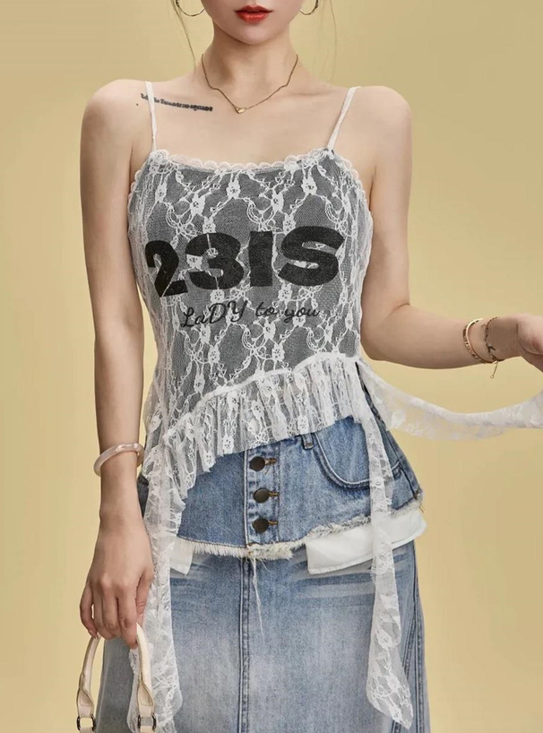 ロゴプリントアシンメトリーレースキャミソール