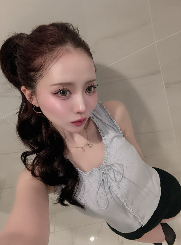 フリルリボンタンクトップ