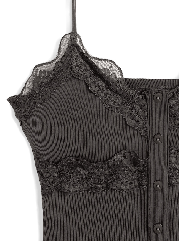 カップ付きレースキャミソール