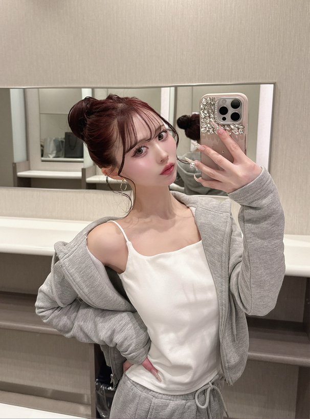 カップ付きショート丈キャミソール