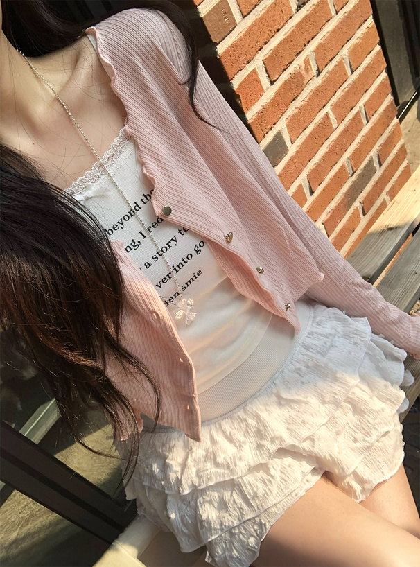 カップ付きレースロゴプリントキャミソール