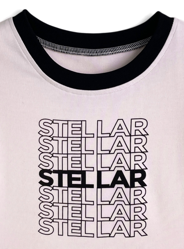 配色ロゴプリントTシャツ