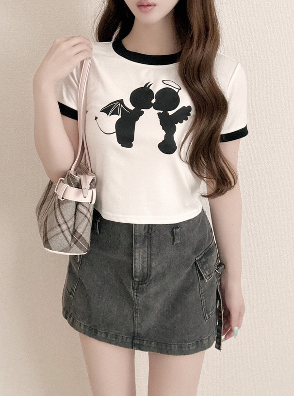 ロゴプリントリンガーショート丈Tシャツ