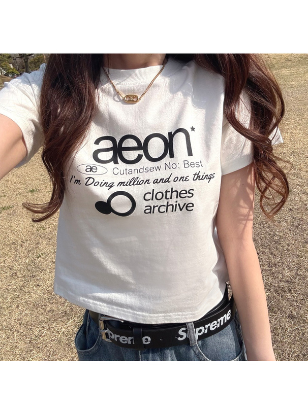 ロゴプリントTシャツ