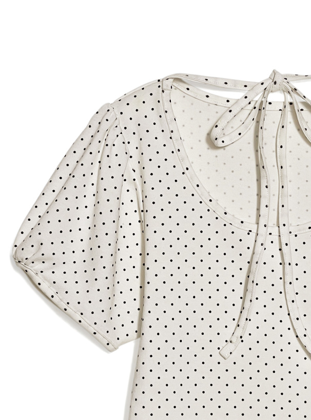 ILLIT アイリット BEB ドット柄ネックリボントップス