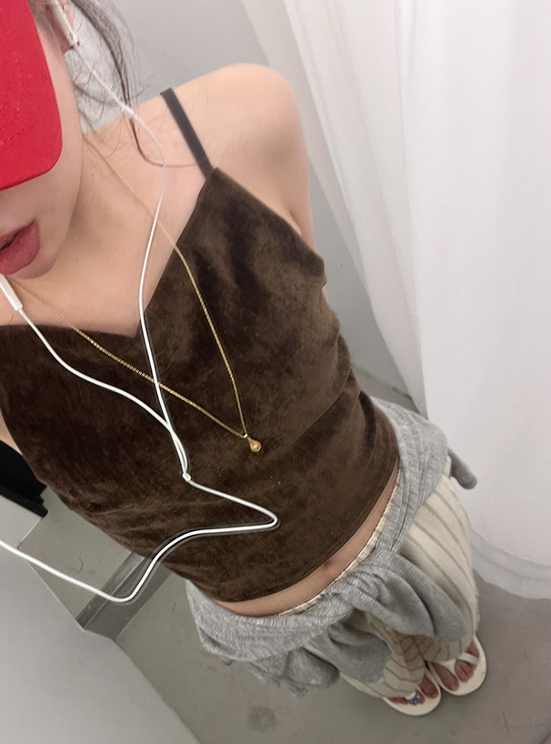カップ付きベロアキャミソール