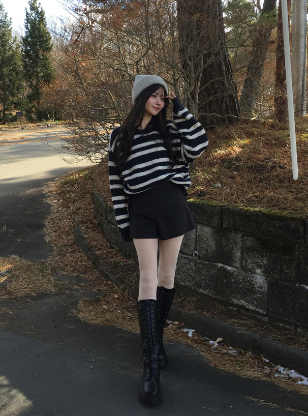 タックショートパンツ