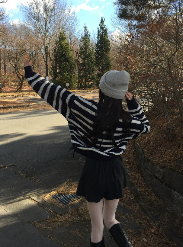 タックショートパンツ