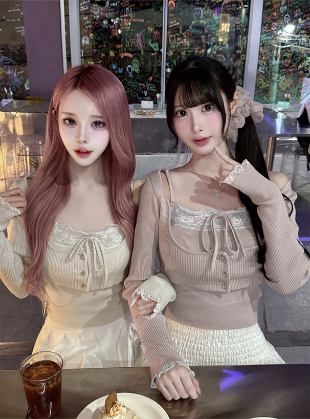 レースカーディガン×キャミソールアンサンブル