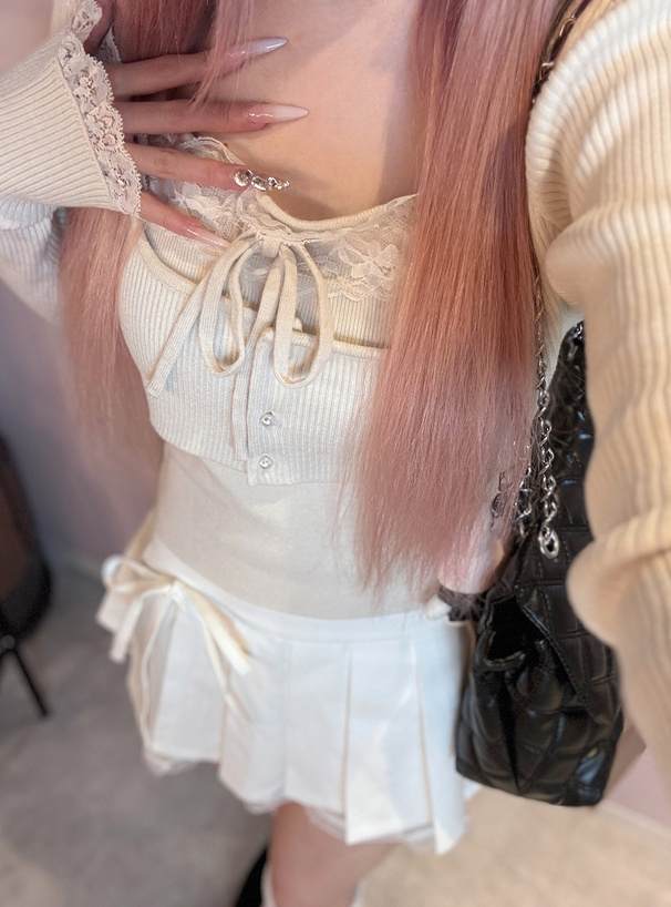 レースカーディガン×キャミソールアンサンブル