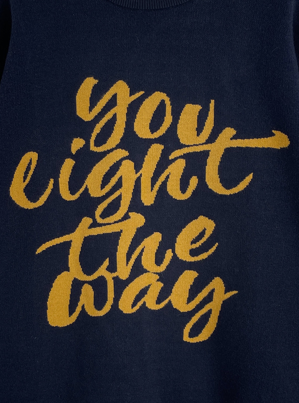 ロゴジャガードニットトップス