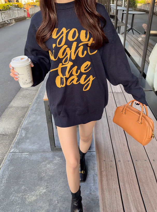 ロゴジャガードニットトップス