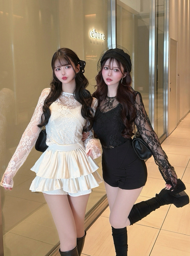 ショート丈レーストップス