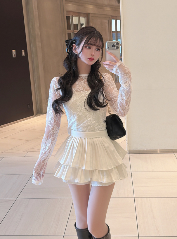 ショート丈レーストップス