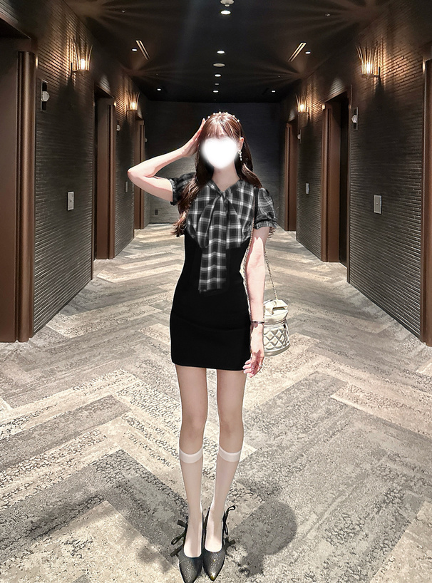 チェック柄ボウタイドッキングニットミニワンピース