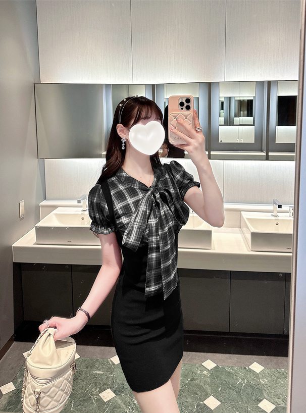 チェック柄ボウタイドッキングニットミニワンピース