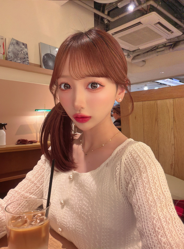 パールボタン透かし編みニットカーディガン