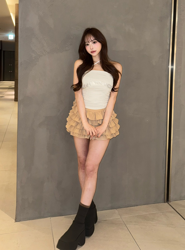 ILLIT アイリット BEB レースホルターネックギャザーベアトップ