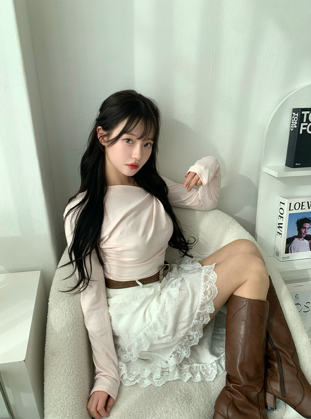 ILLIT アイリット BEB インパン裏地・ベルト付きアシンメトリーレースティアードスカート