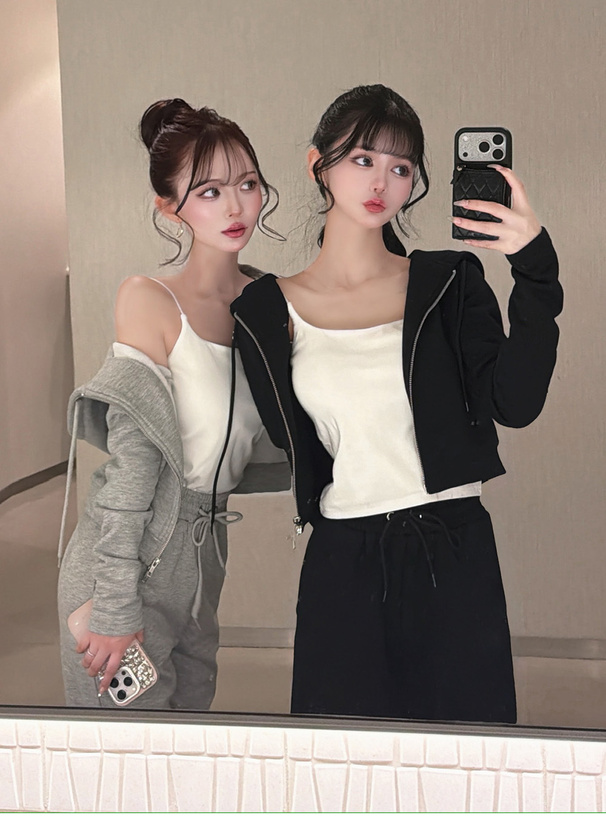 ショート丈パーカー×フレアパンツスウェットセットアップ[ru1532