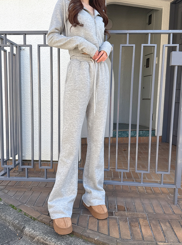 ショート丈パーカー×フレアパンツスウェットセットアップ[ru1532