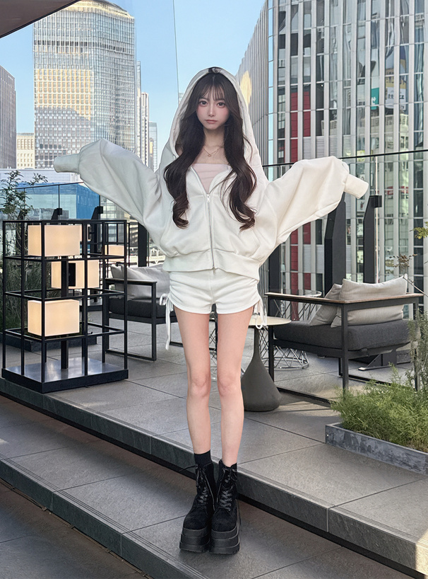 ダブルジップパーカー×ドロストショートパンツセットアップ