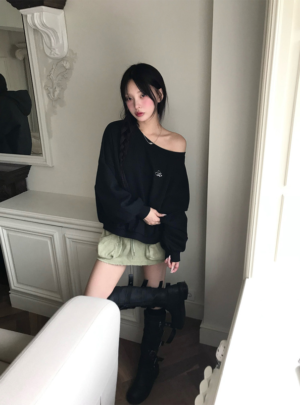 ロゴ刺繍ラインストーンオフショルダースウェットトップス