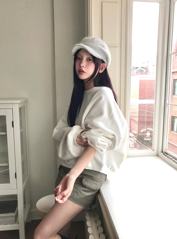 ショート丈スウェットトップス