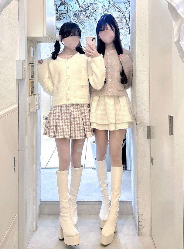 ビジューボタンシャギーニットカーディガン