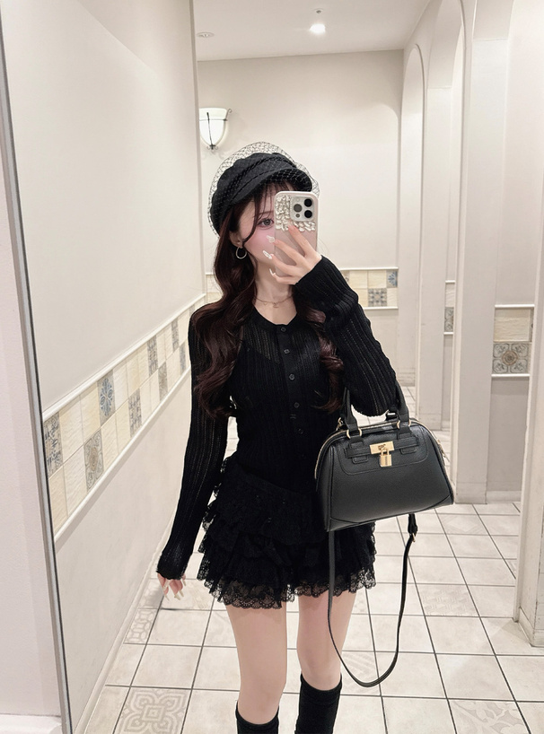 透かし編みニットカーディガン