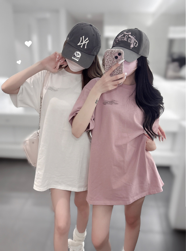 グラフィックプリントTシャツ