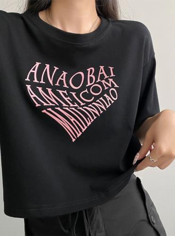 ハートロゴプリントTシャツ
