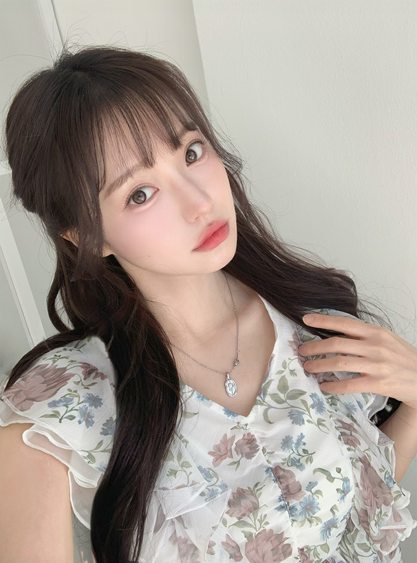 花柄フリルスリーブペプラムブラウス