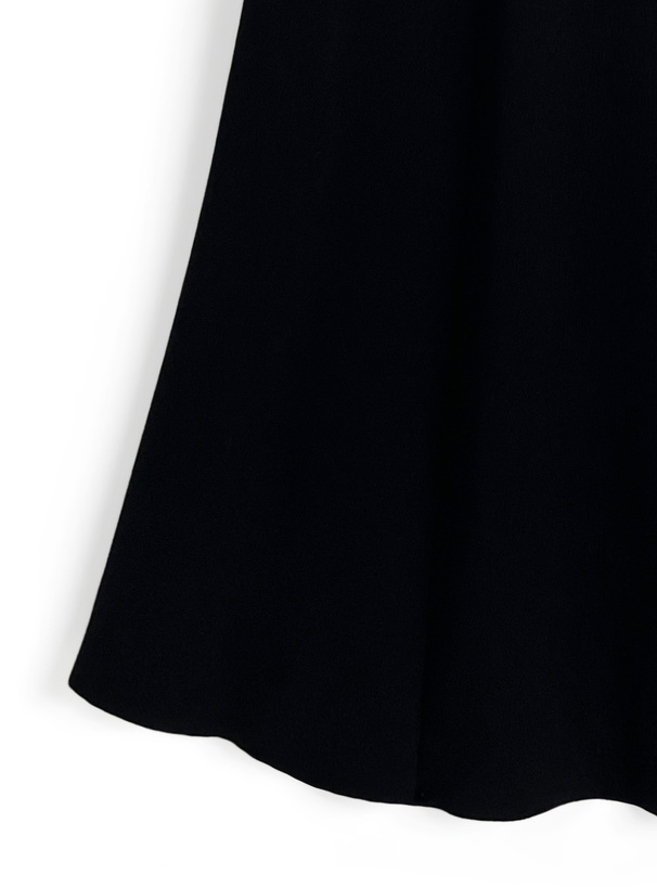 レースフリルノースリーブニットワンピース