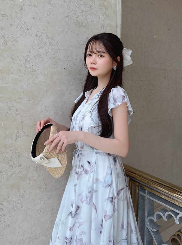 リボンベルト付き花柄ラッフルスリーブワンピース