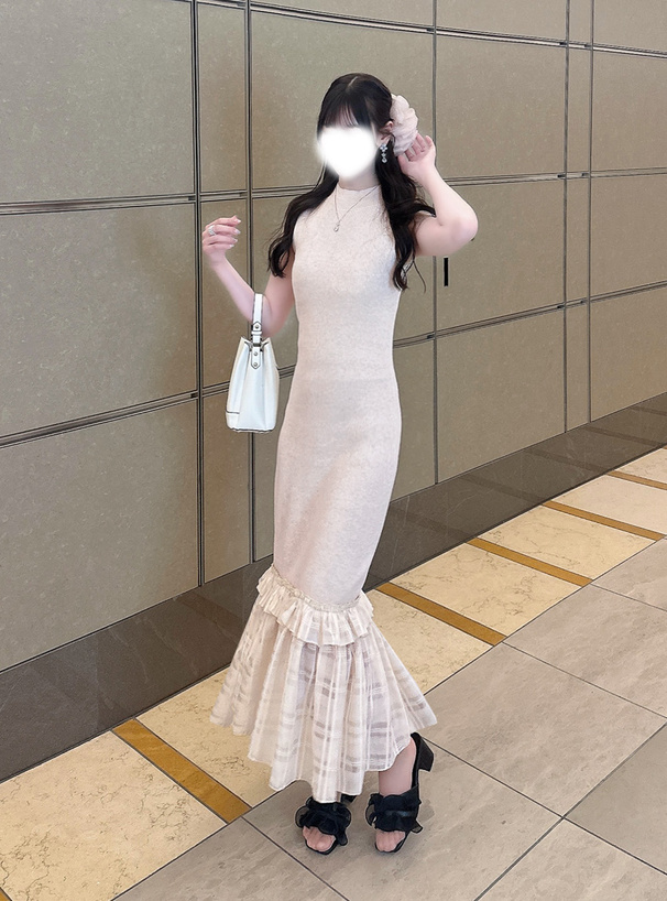 シアーチェック柄ドッキングノースリーブニットワンピース