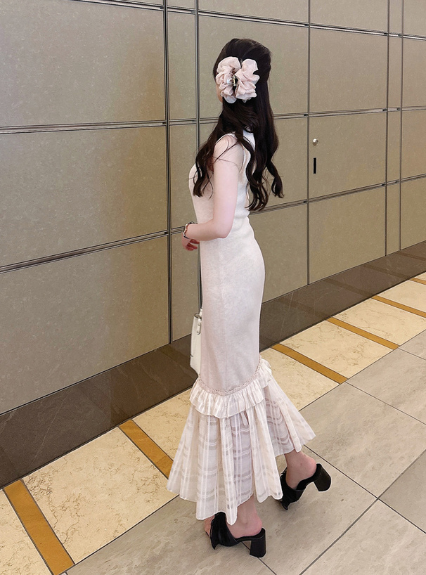 シアーチェック柄ドッキングノースリーブニットワンピース