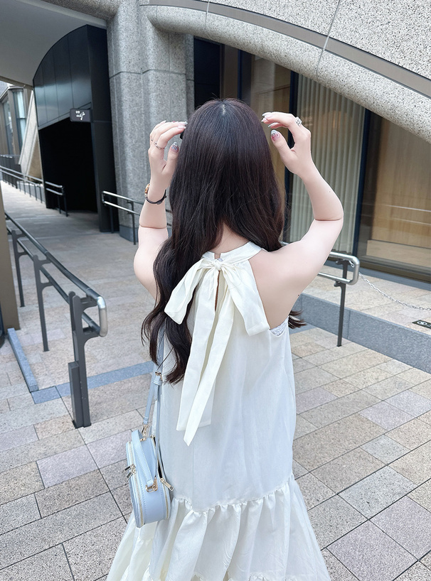 森香澄 アメスリフレアロングワンピース