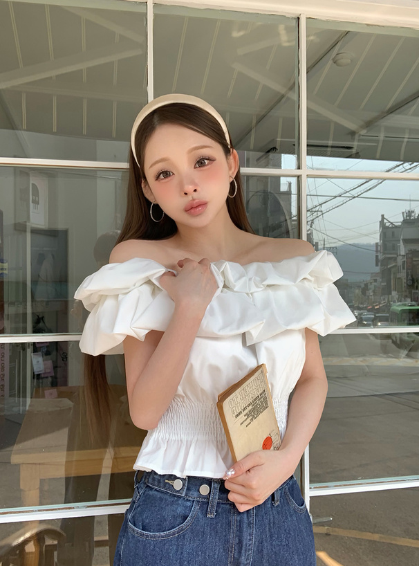 バルーンオフショルダーブラウス