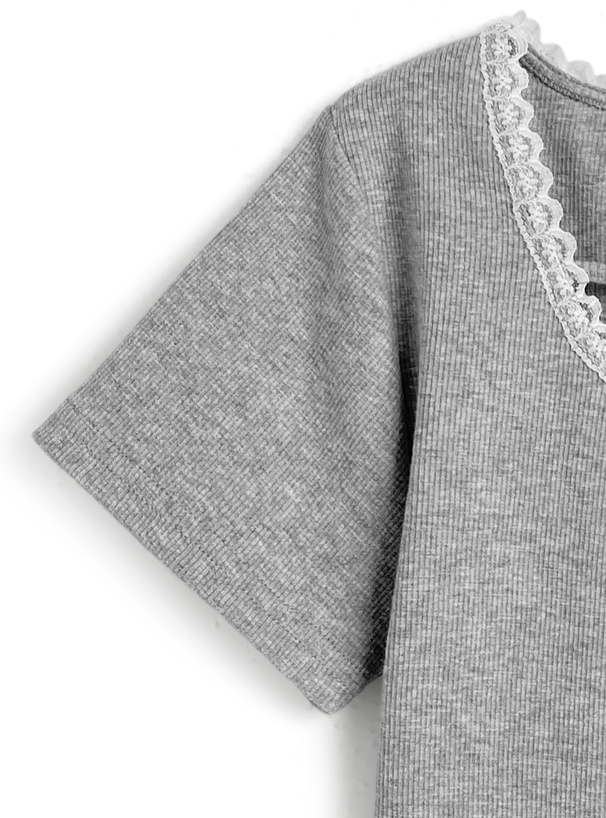 リボンレースリブトップス