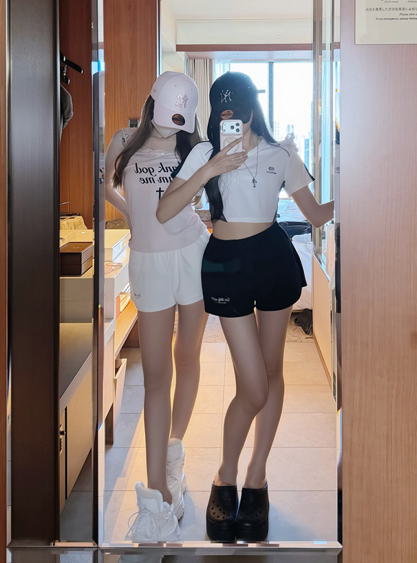 ロゴプリントショートパンツ