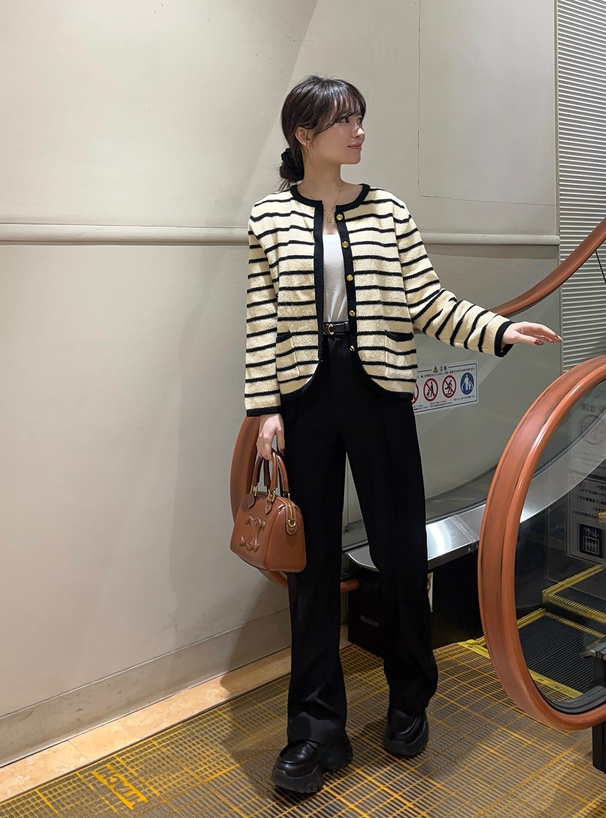 センターピンタックワイドパンツ