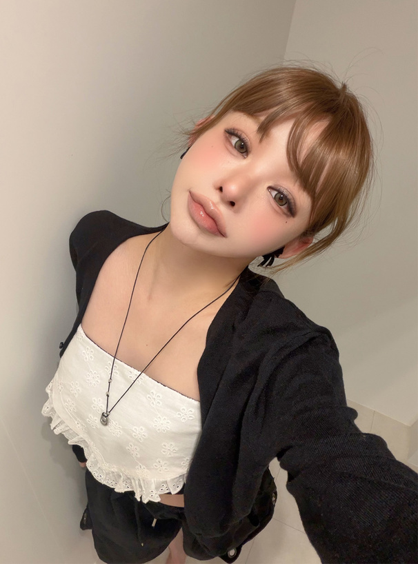 Vネックニットカーディガン