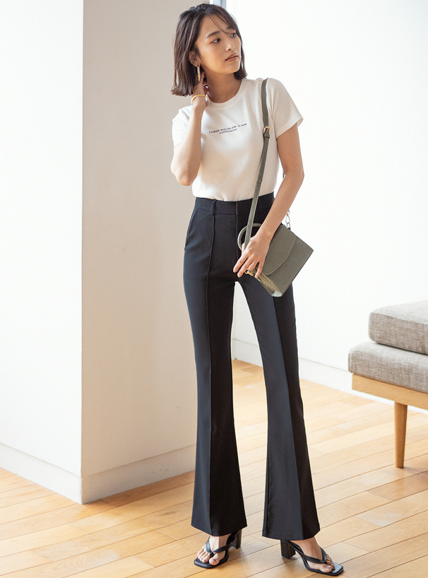 フロントタックフレアパンツ