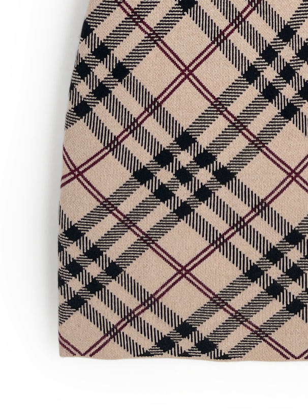 チェック柄フロントオープンリボンノースリーブニットミニワンピース