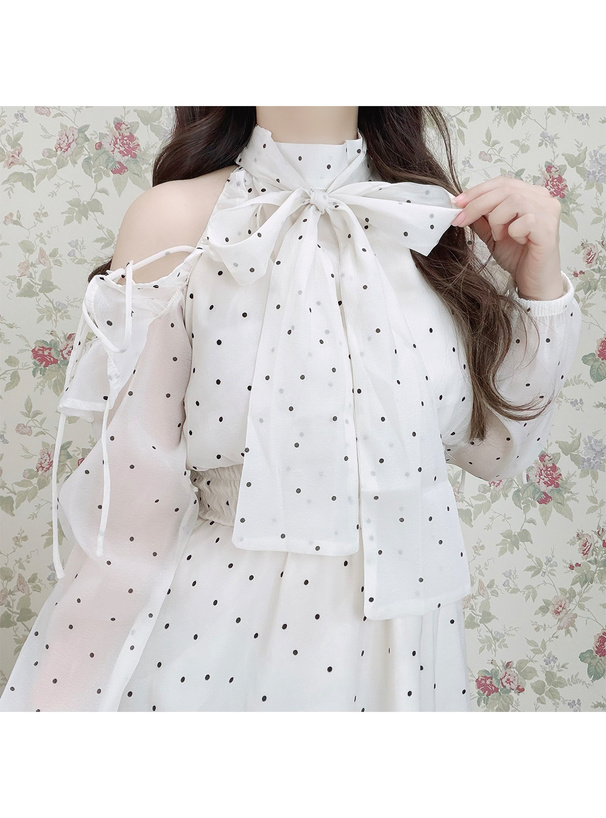 ドット柄ショルダーオープンアメスリロングワンピース