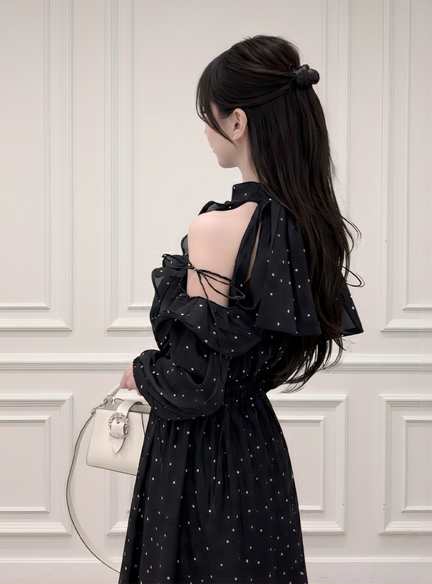 ドット柄ショルダーオープンアメスリロングワンピース